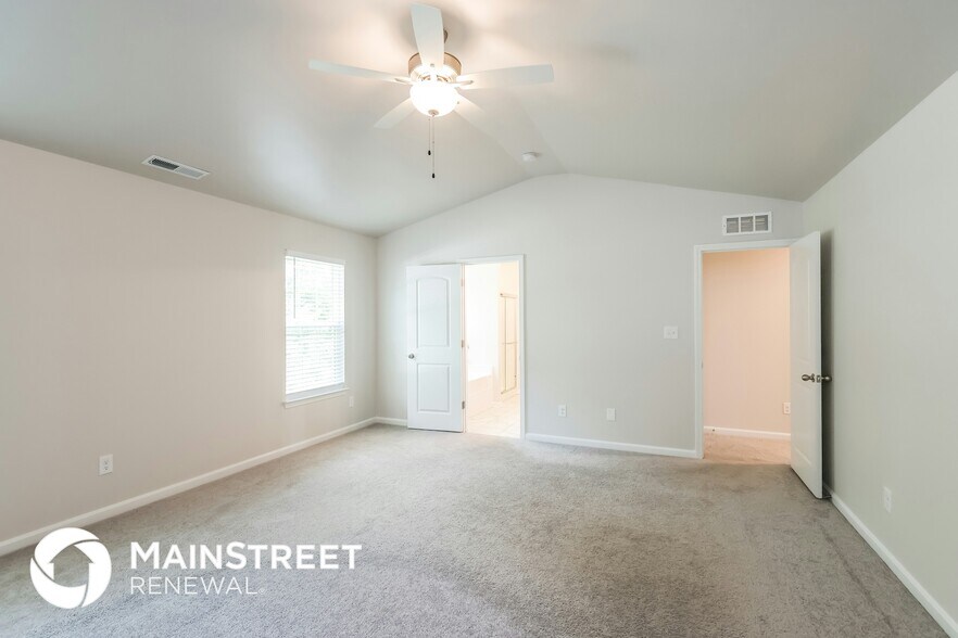 Building Photo - 11915 Parkside Vista Ln