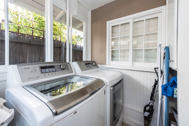 Building Photo - Beautifully Restored Craftsman in the Lowe...