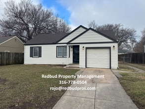 Building Photo - 725 S Barlow St