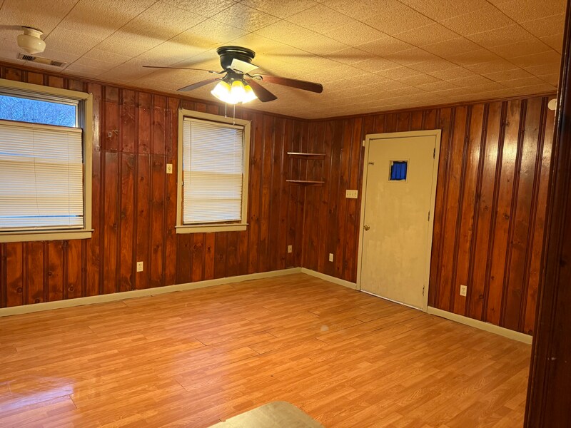 Building Photo - 3922 S Rossiland Cir