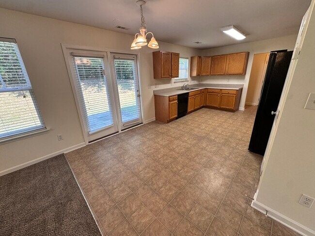 Building Photo - Classic 4-Bedroom Home in McKinley Mill
