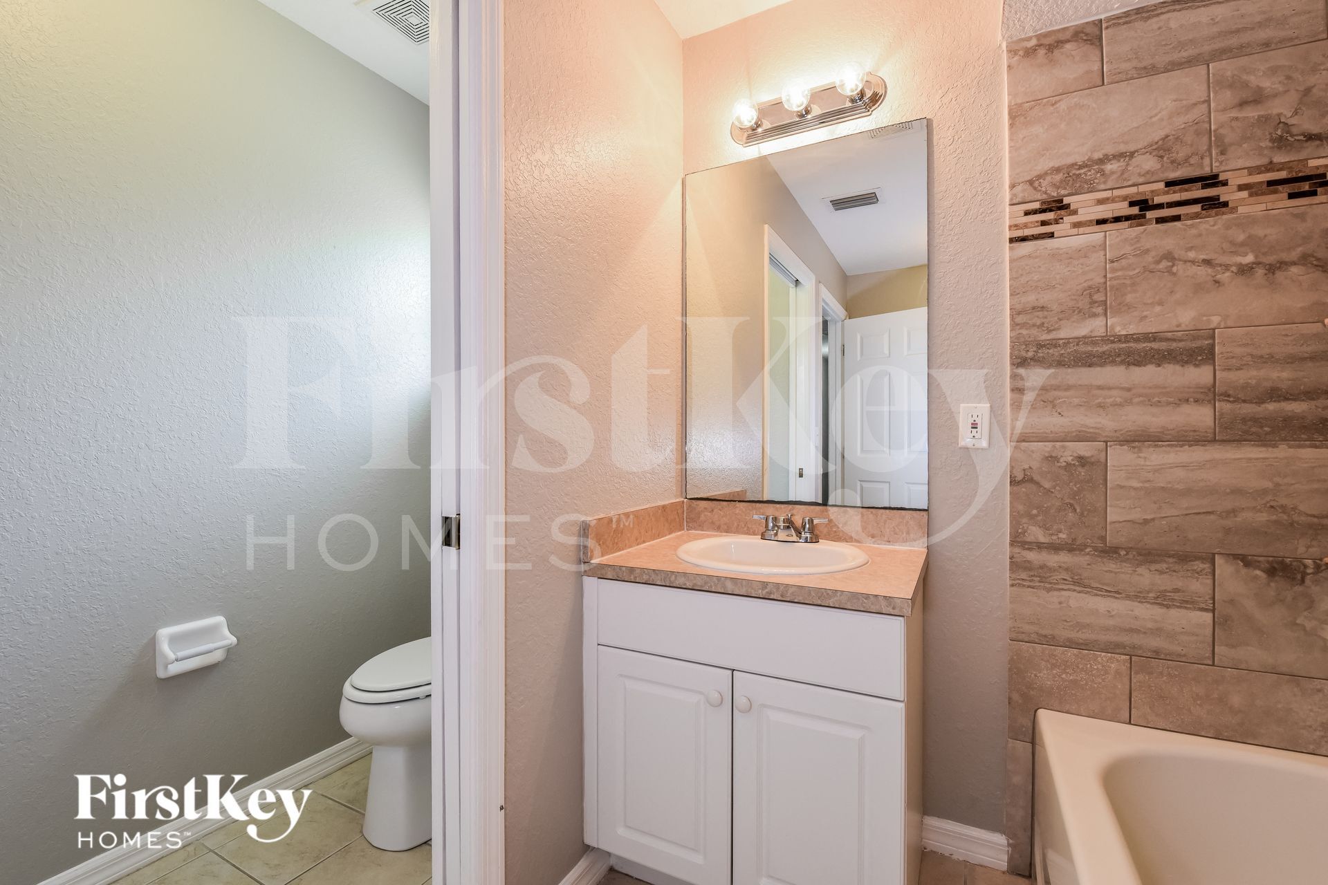 Building Photo - 3619 NW 41st Ln