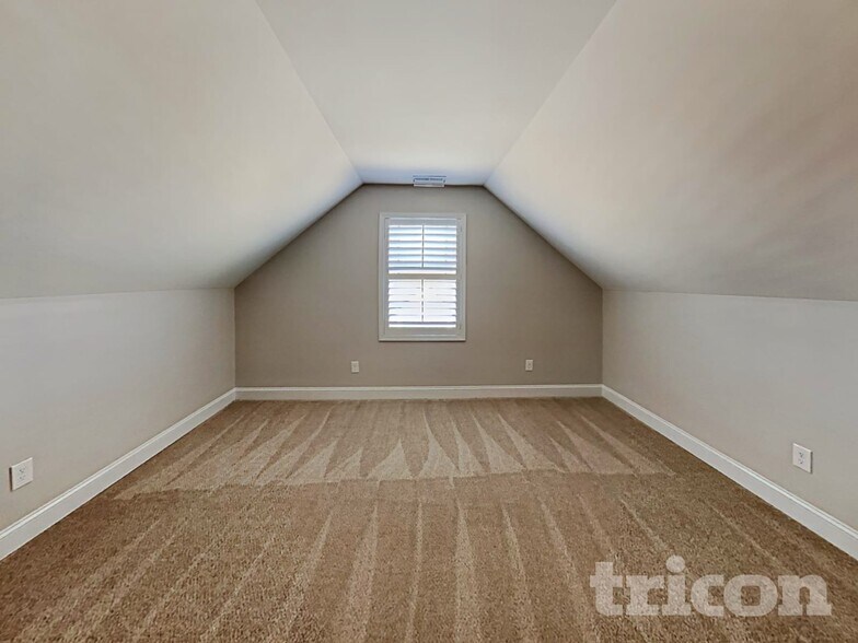 Building Photo - 156 Sharpstone Ln