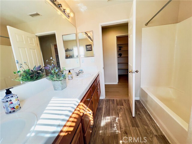 Building Photo - 17231 Greentree Dr