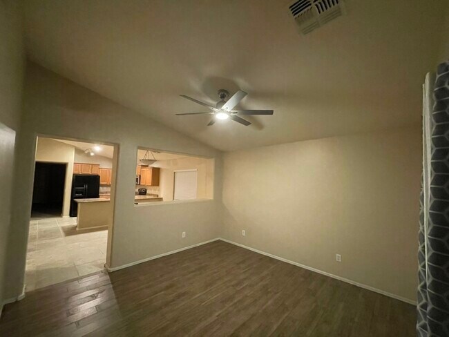 Building Photo - 11546 W Longley Ln