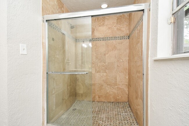 Building Photo - 1723 Big Horn Dr