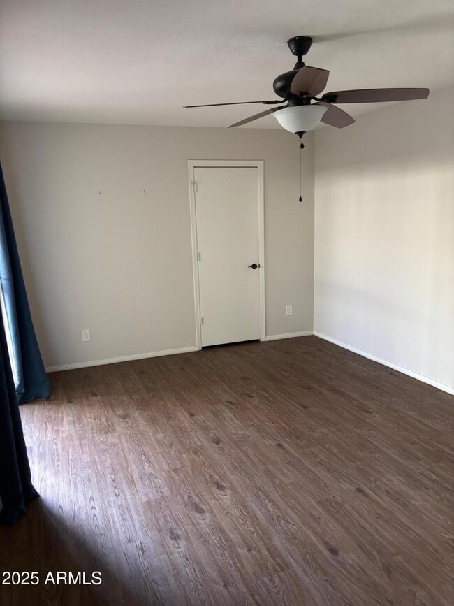 Building Photo - 3056 E Cannon Dr