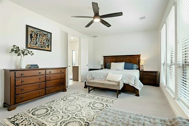 Building Photo - 228 Gary Wayne Dr