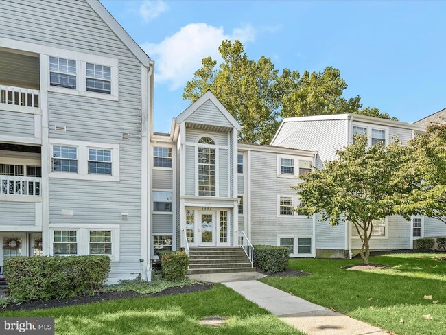 Building Photo - 8375 Montgomery Run Rd