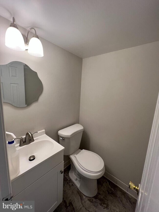 Building Photo - 310 Rambling Ridge Ct