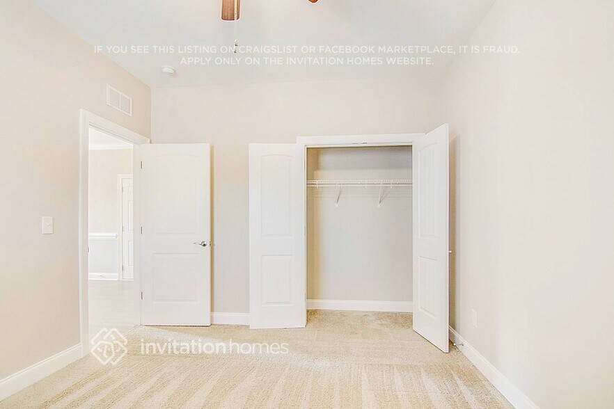 Building Photo - 136 Bowhill Dr