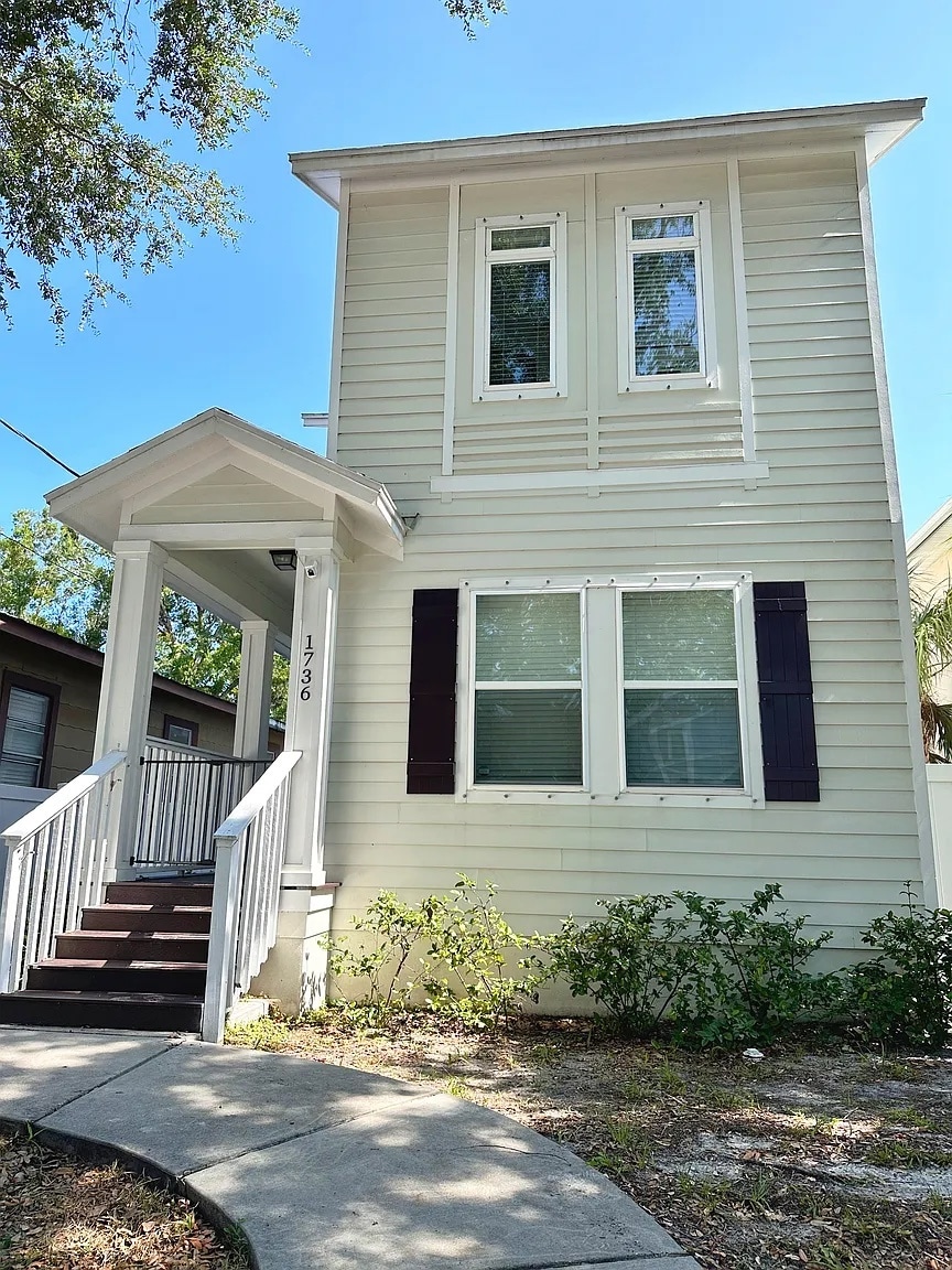 Outside Home - 1736 W Walnut St