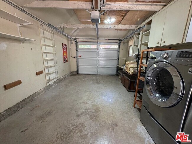 Building Photo - 1410 Dartmouth Dr