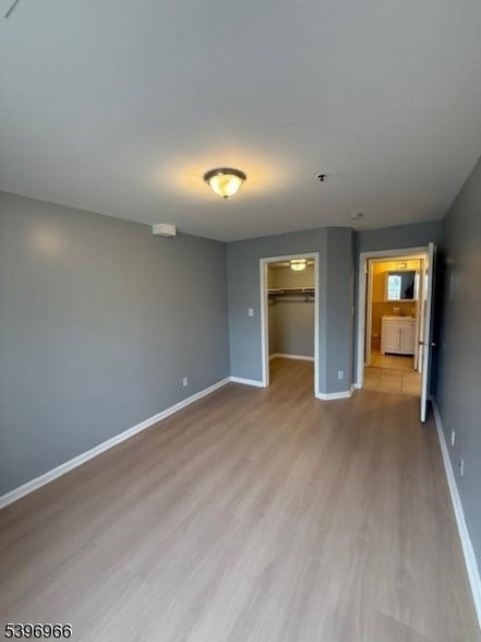 Building Photo - 356 Hawthorne Ave