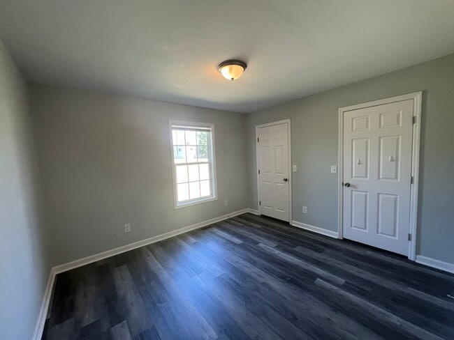 Primary Photo - 2 Bedroom Duplex House with Yard