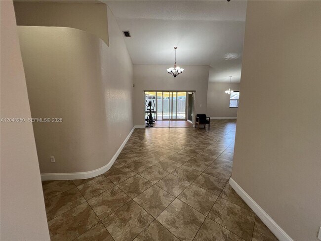 Building Photo - 8842 NW 142nd Ln
