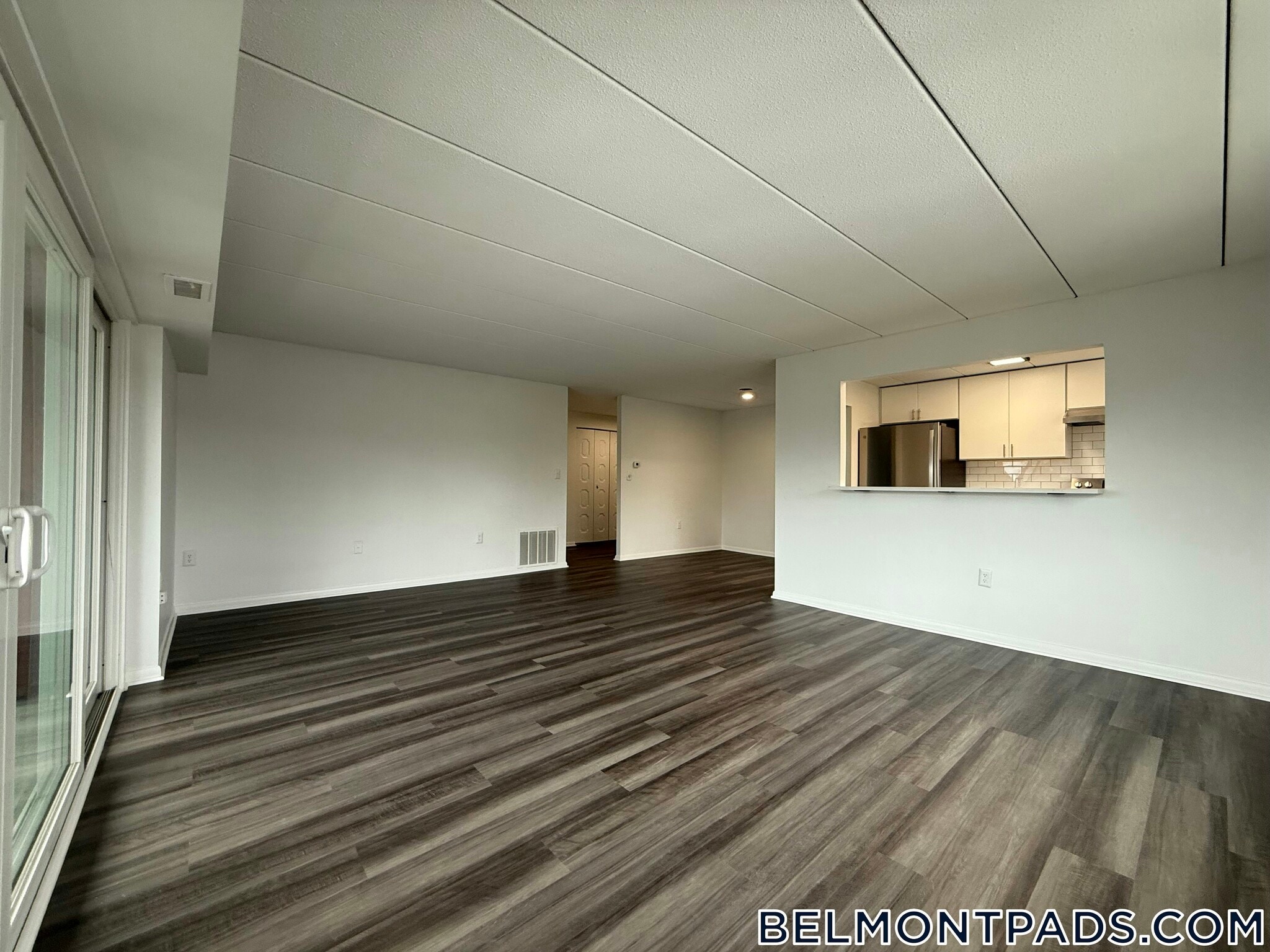 Building Photo - 55 Hill Rd