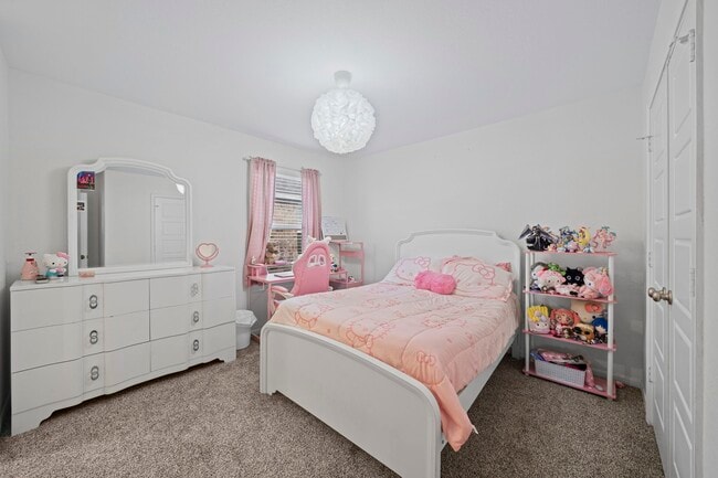 Building Photo - 24239 Golden Fallow Dr