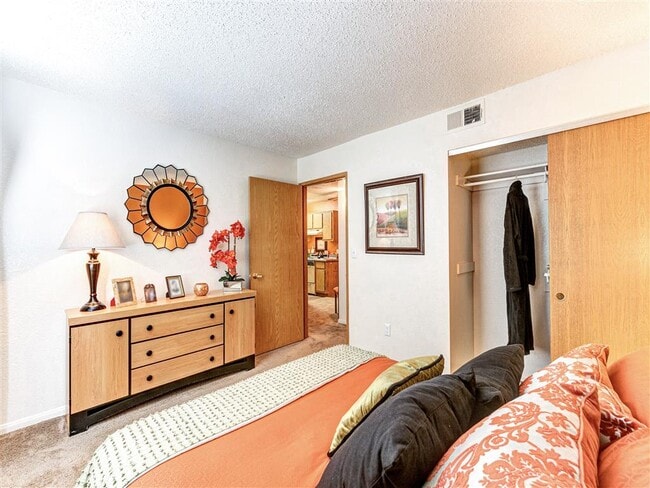 Building Photo - Country Club at Valley View - 55+ Senior Apartments