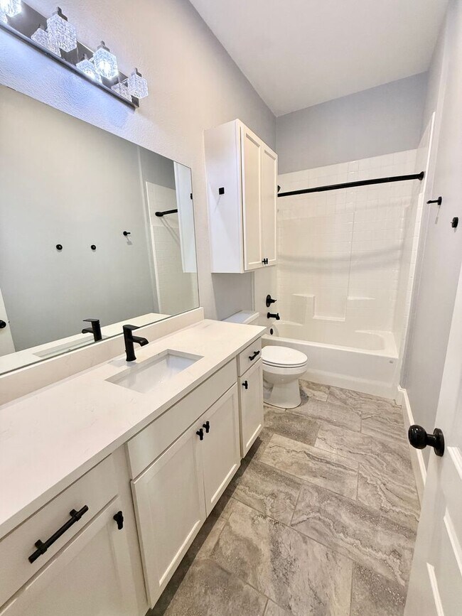 Building Photo - Elegant 4-bedroom in Bullard Creek Ranch!