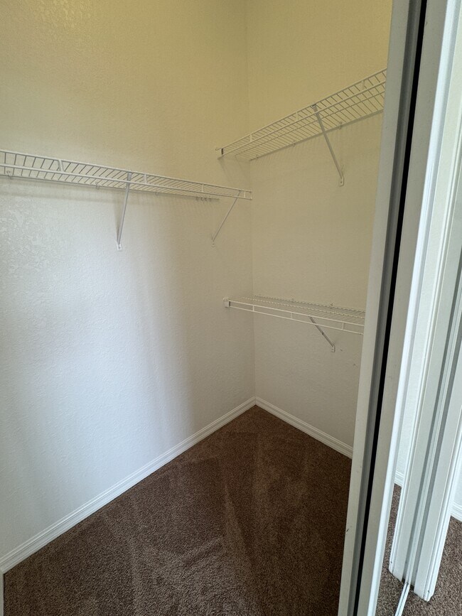 Building Photo - 446 Caraway Dr