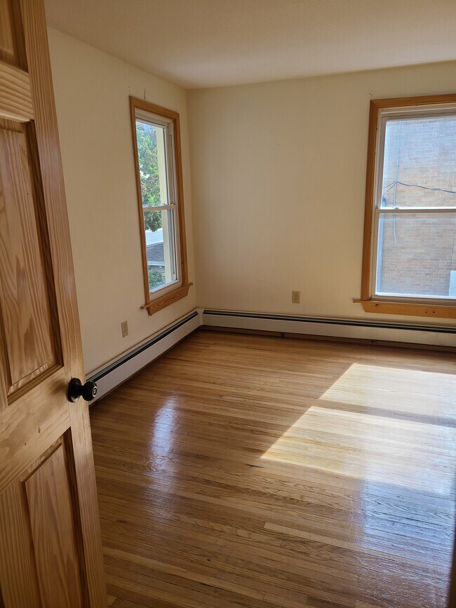 Bedroom 2 - 522 N Main St