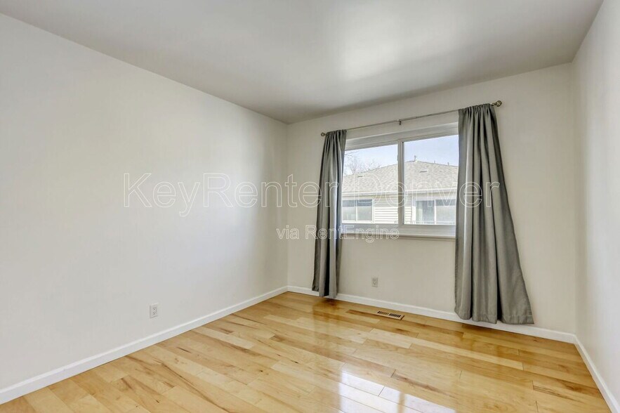 Building Photo - 9195 Lehigh Ave