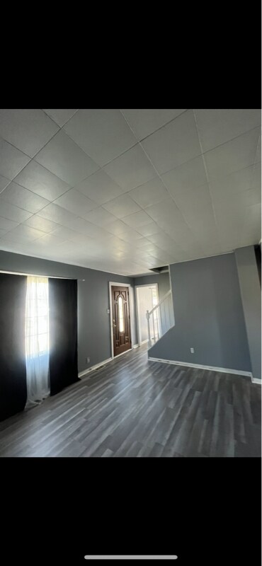 Building Photo - 511 N Sherwood Ave