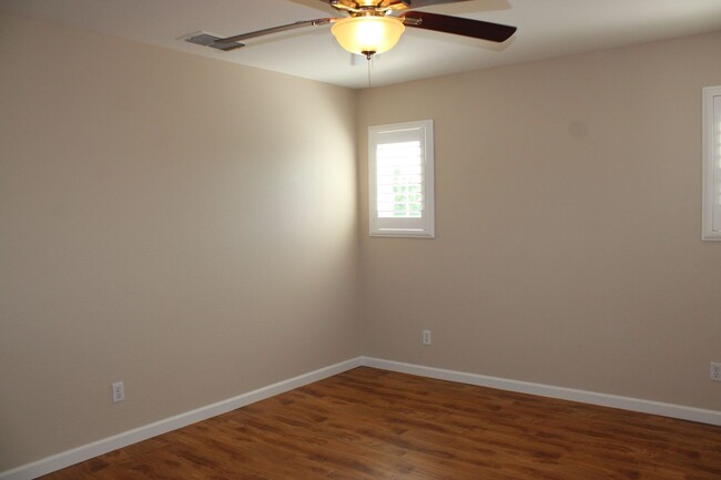 Building Photo - 1808 Dante Cir