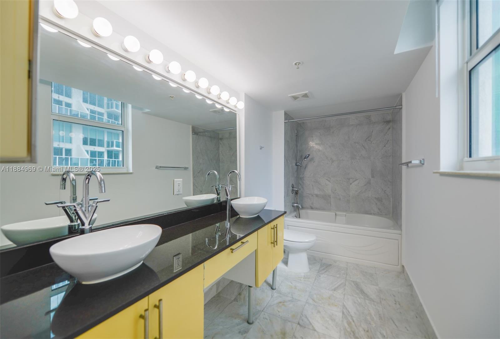 Building Photo - 31 SE 5th St