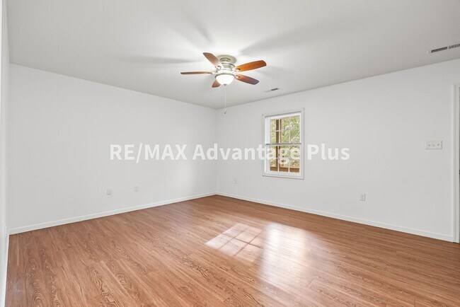 Building Photo - 408 Winston St