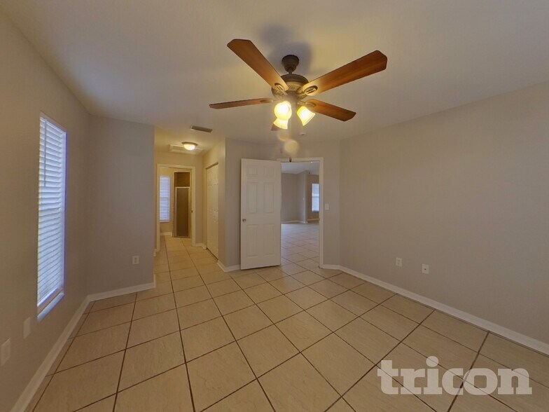 Building Photo - 1811 14th St W