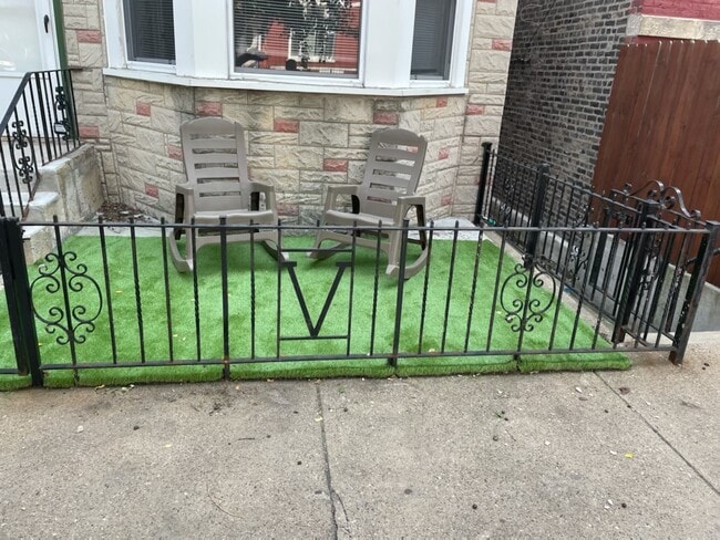 Building Photo - 1817 S Peoria St