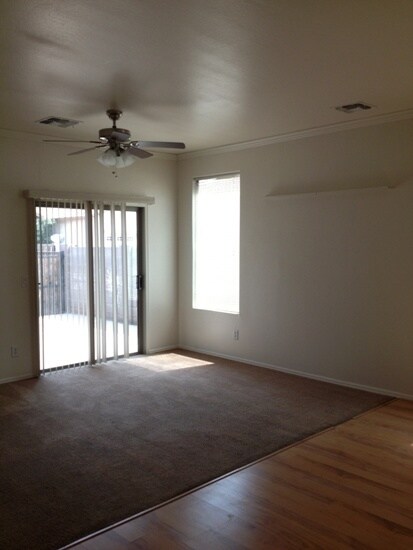 Building Photo - COMING SOON IN GREAT GILBERT LOCATION!!!