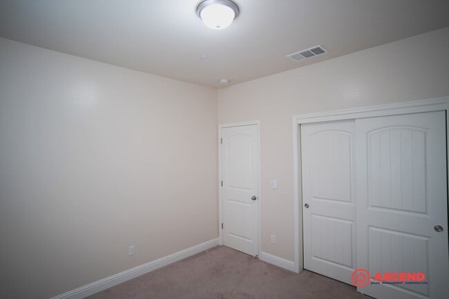 Building Photo - Remarkable 4 Bedroom Home With Office!