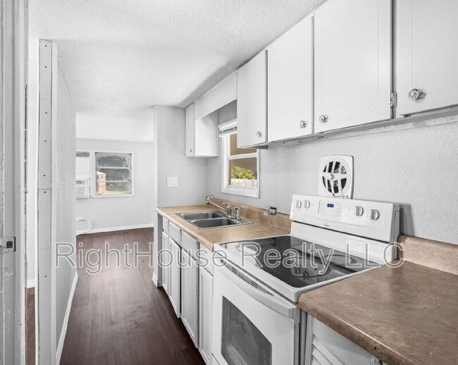 Building Photo - 2854 Lake Alfred Rd