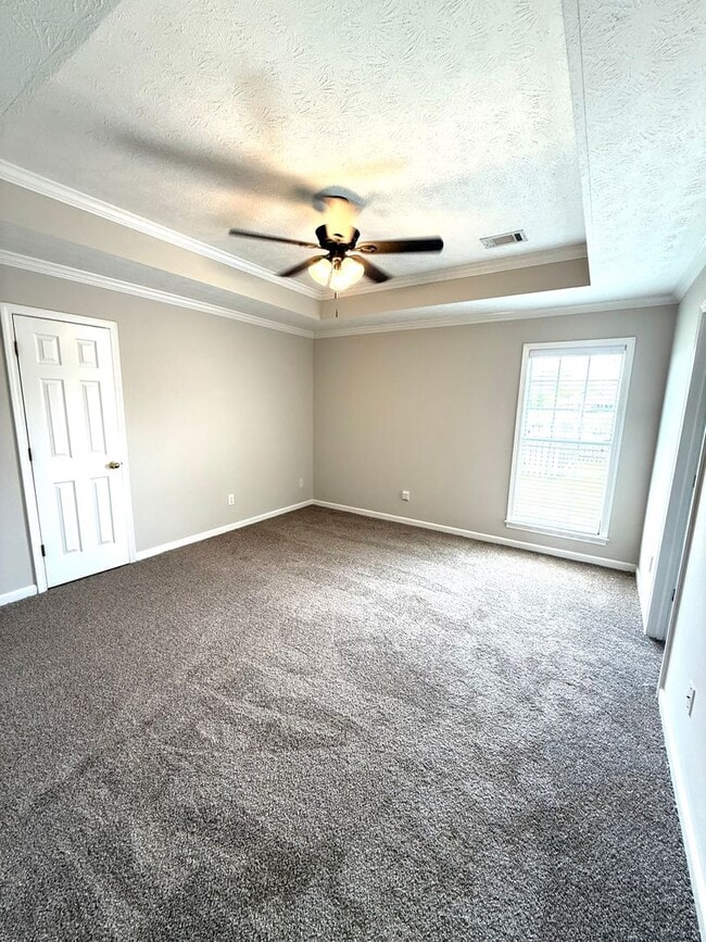 Building Photo - ** 3 Bed 2 Bath located in Thorington Trac...