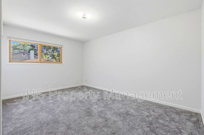 Building Photo - 603 N Conway Pl