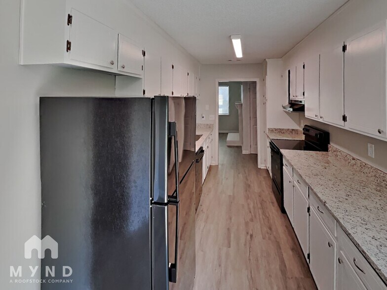 Building Photo - 13933 Eden Ct