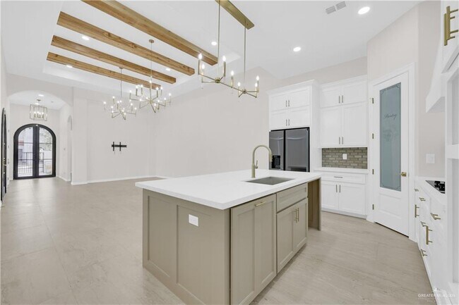 Building Photo - 29 Pecan Ave