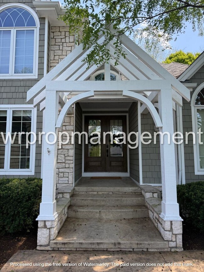 Building Photo - Gorgeous 3 bed 3.5 bath in Temperance