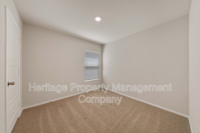 Building Photo - 8718 Broad Wing Dr