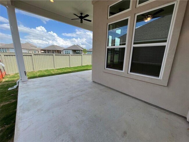 Building Photo - 712 Faith Dr