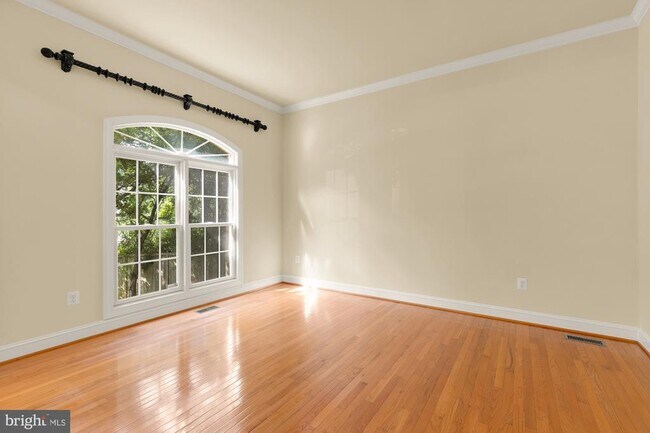 Building Photo - 10606 Rosehaven St