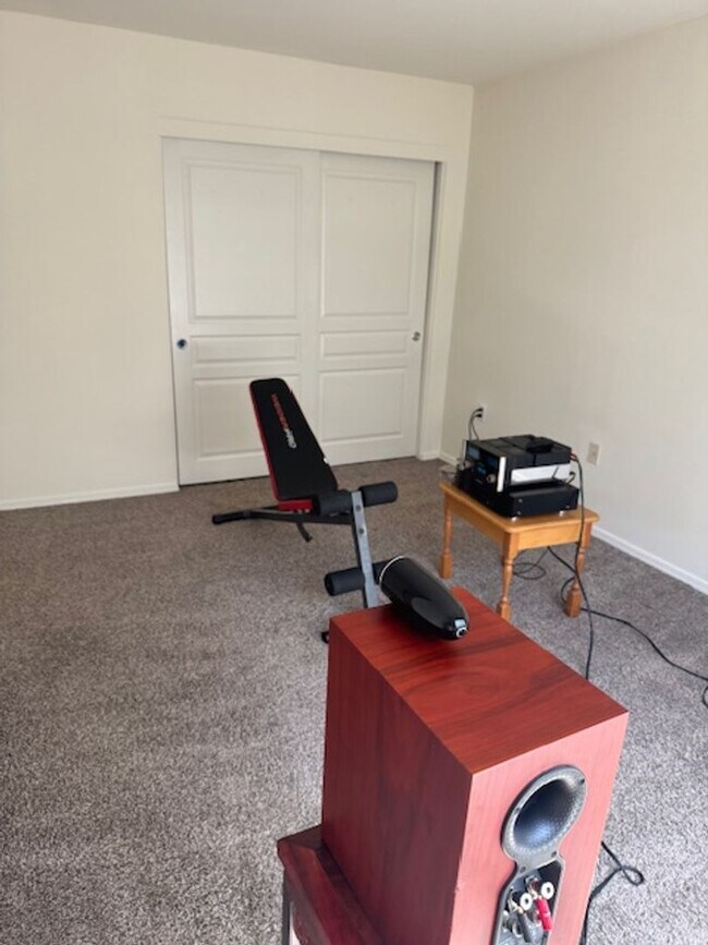 Building Photo - 9137 Arbol del Rosal Way