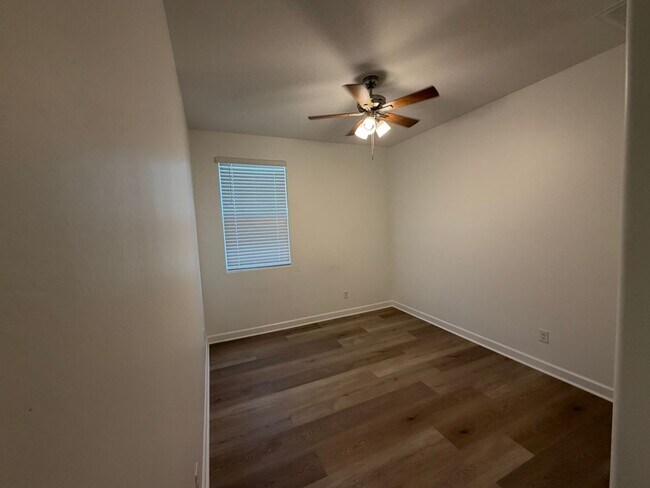 Building Photo - 22705 N Rummler Ln
