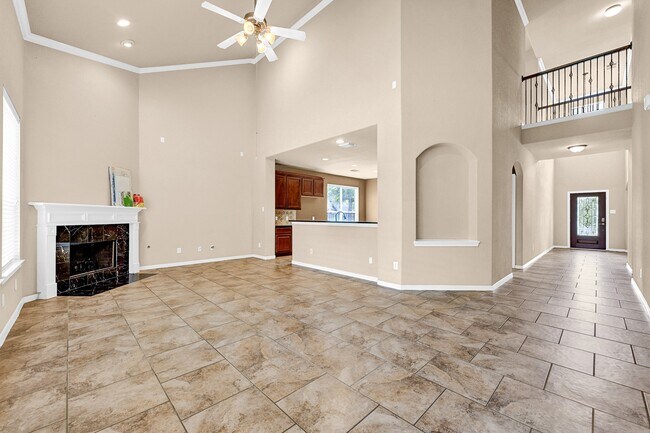 Building Photo - 130 S Vershire Cir