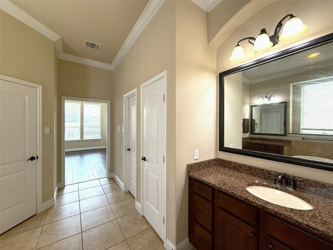 Building Photo - 27610 Dalton Bluff Ct