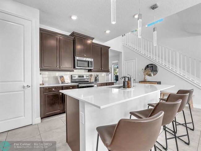 Building Photo - 1130 Rio Ct