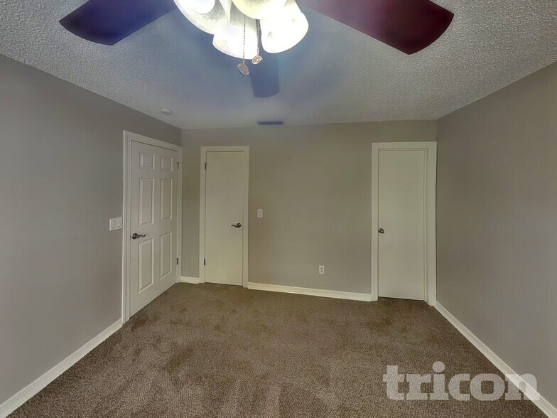 Building Photo - 477 Sundown Trail